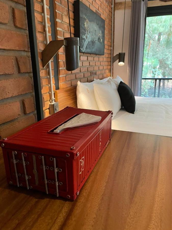Hotel Oxu Solo Adultos Valle de Bravo Eksteriør billede