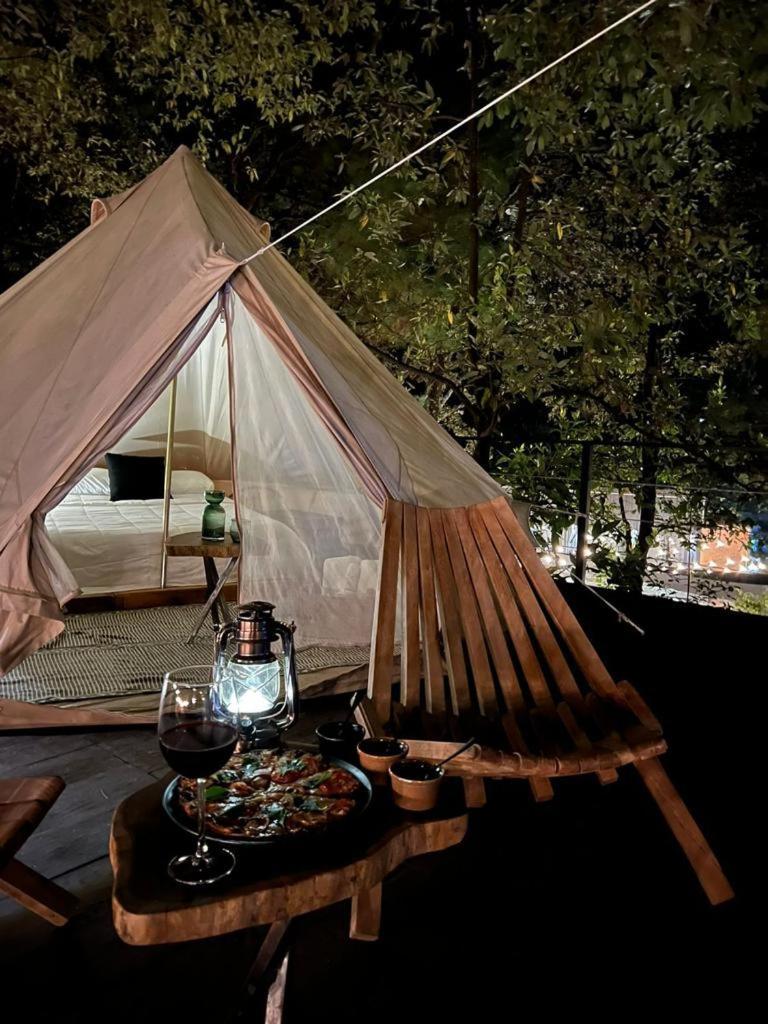 Hotel Oxu Solo Adultos Valle de Bravo Eksteriør billede