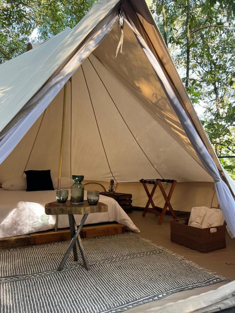 Hotel Oxu Solo Adultos Valle de Bravo Eksteriør billede